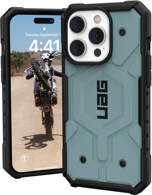 UAG Pathfinder Case iphone