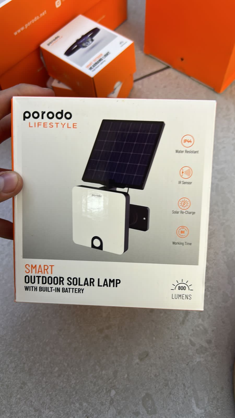 PORODO SMART OUTDOOR SOLAR LAMP WITH BUILT IN BATTERY